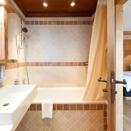 Alpe Fleurie & Restaurant 3*
