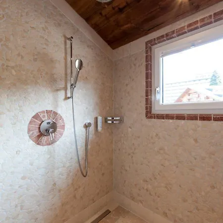Hotel Alpe Fleurie & Restaurant