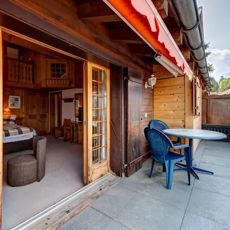 Alpe Fleurie & Restaurant 호텔