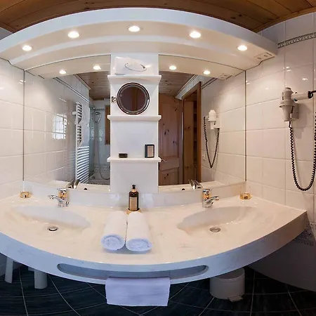 Alpe Fleurie & Restaurant 호텔 빌라쉬르올롱