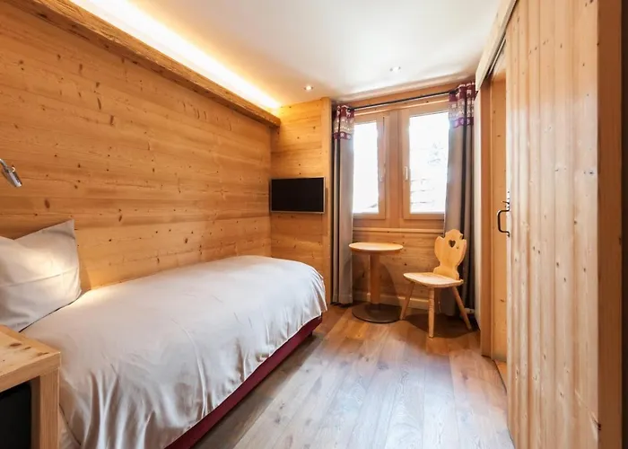 Ξενοδοχείο Alpe Fleurie & Restaurant 3*